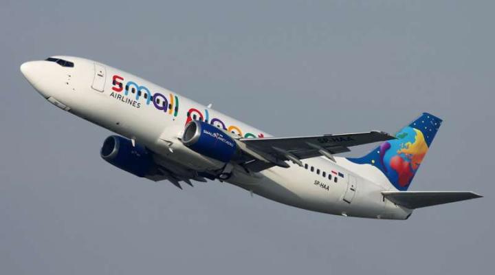 Boeing 737-300 należący do Small Planet Airlines