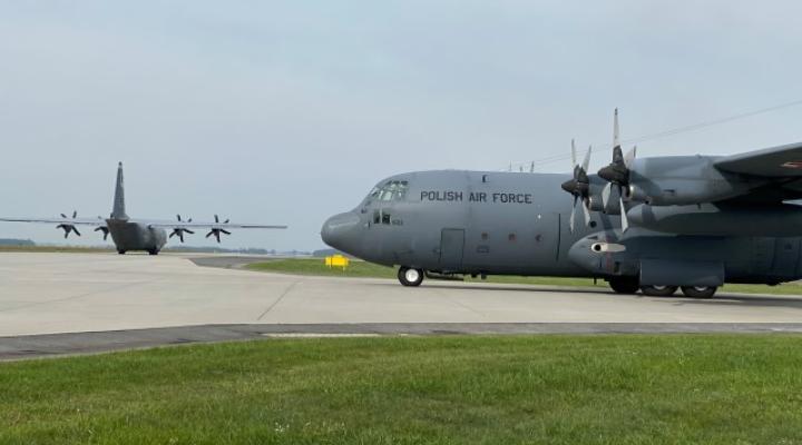 Samoloty C-130 Hercules na lotnisku w Powidzu (fot. Luiza Wawrzyniak-Kozera)