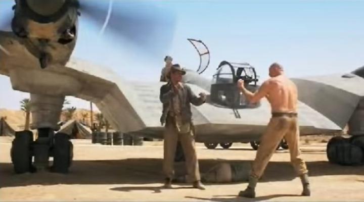 Scena z filmu "Indiana Jones" z samolotem Horten BV-38 (fot. kadr z filmu na youtube.com)