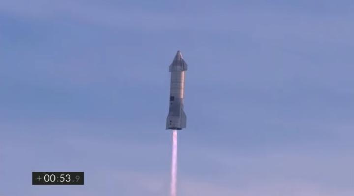 Starship 10 - start rakiety (fot. kadr z filmu na youtube.com)