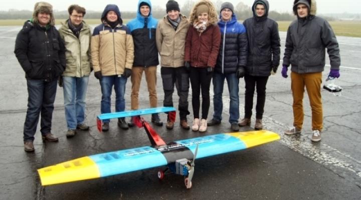 Studenci z Politechniki Poznańskiej wezmą udział w zawodach SAE Aero Design w USA (fot. aeroklub.poznan.pl)