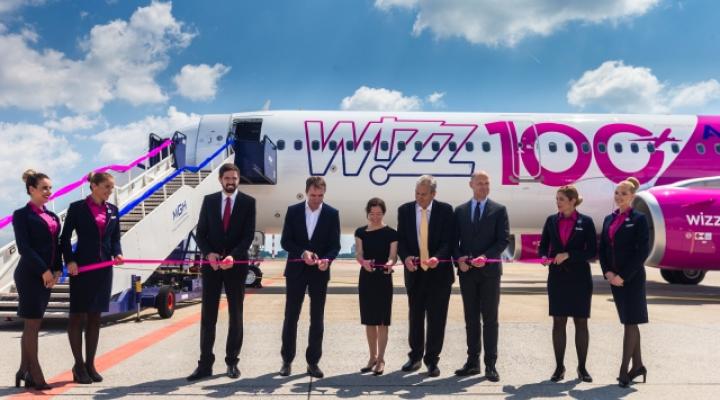 Wizz Air świętuje umieszczenie 100. samolotu w swojej flocie (fot. Wizz Air)