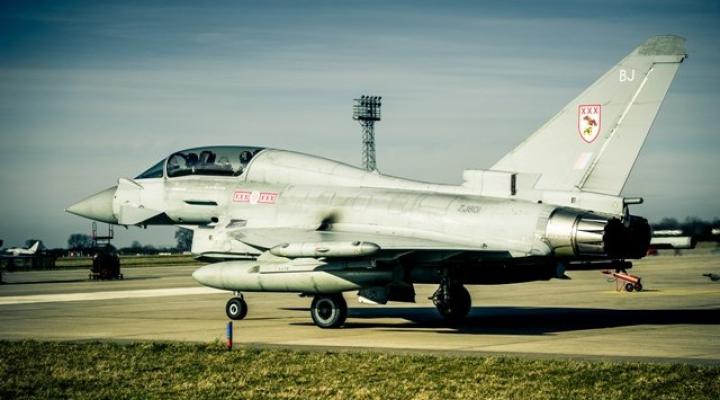 Samolot Typhoon w barwach RAF-u (fot. BAE Systems)