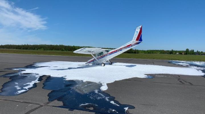 Wypadek samolotu Cessna 152 na Lotnisku Mielec (fot. Lotnisko Mielec/FB)