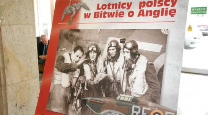 Wystawa „Lotnicy Polscy w Bitwie o Anglię” (fot. poznan.uw.gov.pl)