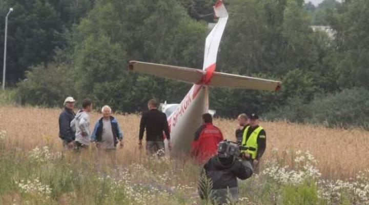 Prokuratura w Radomiu szuka świadków zderzenia samolotów 9 lipca (fot. Tadeusz Klocek)