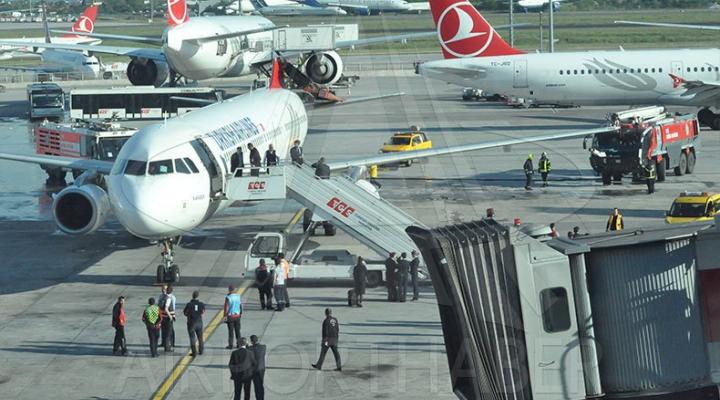 Kolizja na lotnisku w Stambule