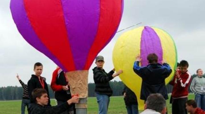 Polecą gigantyczne balony