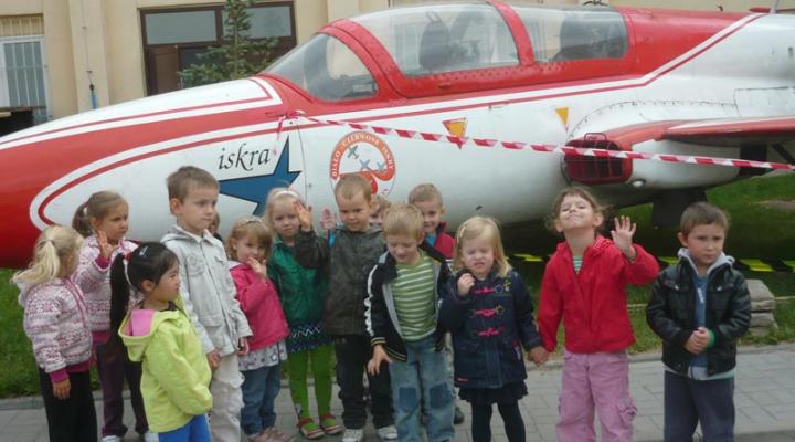 Dzieci w Instytucie Lotnictwa/ fot. Instytut Lotnictwa