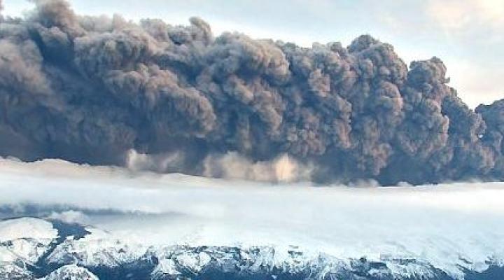 Erupcja wulkanu Eyjafjallajokull, fot. Jon Gustafsson AP