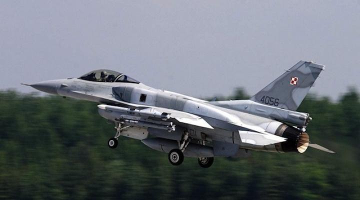 F-16, fot. Piotr Łysakowski 