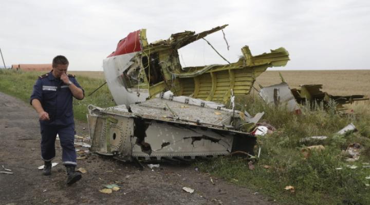 Ukraina: OBWE i eksperci znów nie dotarli na miejsce katastrofy malezyjskiego samolotu  (Fot.: PAP/EPA)