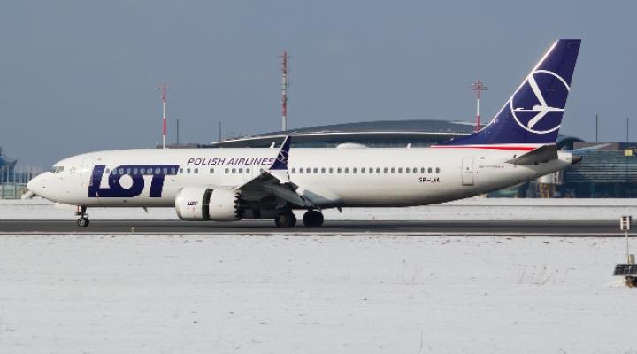 Boeing 737 MAX 8 należący do LOT-u w Porcie Lotniczym Rzeszów-Jasionka (fot. Tomasz Kuśnierz)