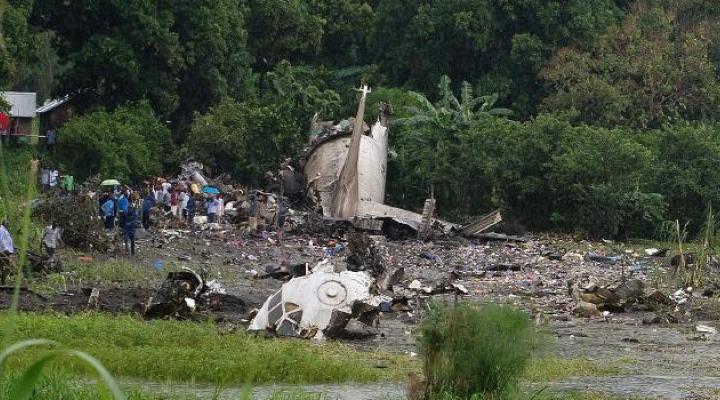 Katastrofa rosyjskiego samolotu transportowego Antonow w Sudanie Płd. (fot. AFP Photo/Charles Lomodong)