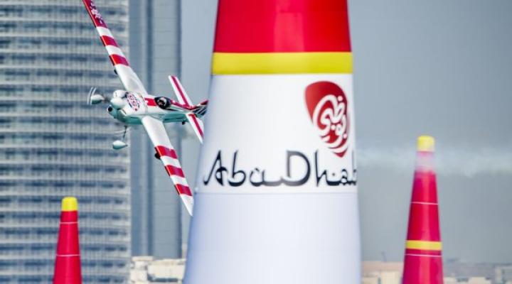 Red Bull Air Race: Bonhomme zwyciężył w Abu Dhabi (fot. Andreas Langreiter-Red Bull Content Pool)