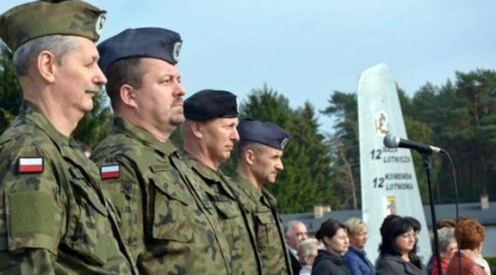 Dowódca generalny w bazie bazzałogowców (fot. dgrsz.mon.gov.pl)