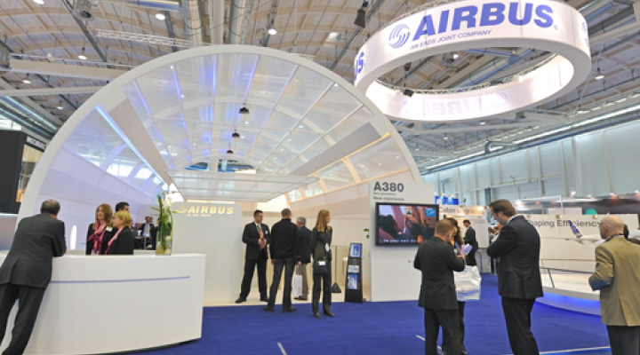 Stoisko Airbusa na wystawie Aircraft Interiors Expo w Hamburgu (fot. hamburg-news.hamburg)
