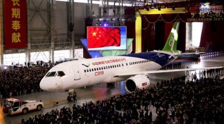 Chiny: prezentacja nowego pasażerskiego odrzutowca C919 (fot. scmp.com)