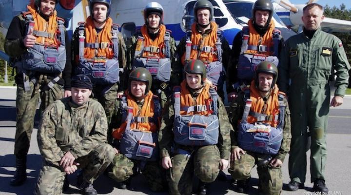 Zgrupowanie spadochroniarzy w Babich Dołach (maj 2014)