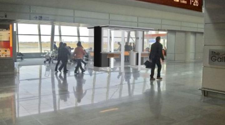Wizualizacja kabiny dla palących w terminalu Lotniska Chopina/ fot. Palarnie.pl 