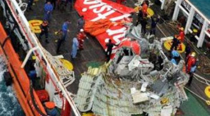 Indonezja: śledczy na razie wykluczają zamach na samolot AirAsia