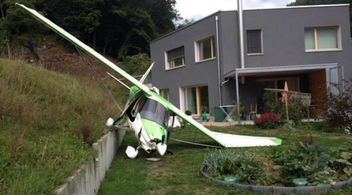 Dwa samoloty niemieckiej sportowej formacji lotniczej Grasshoppers zderzyły się w powietrzu podczas pokazów w Szwajcarii