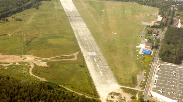 Lotnisko Katowice Muchowiec, źródło: lotniska.dlapilota.pl