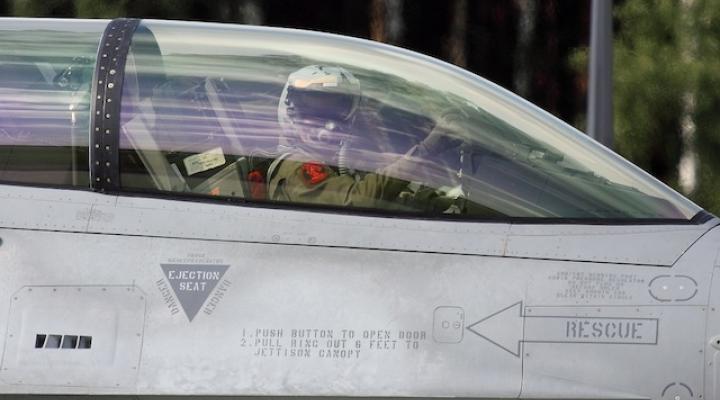 Szkolenie pilotów F-16 w Łasku