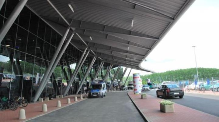 Terminal lotniska w Łodzi