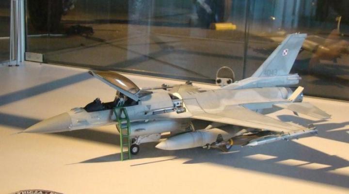 Model F-16/ fot. Muzeum Lotnictwa Polskiego w Krakowie