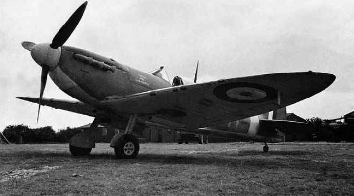 Spitfire Mark 8 