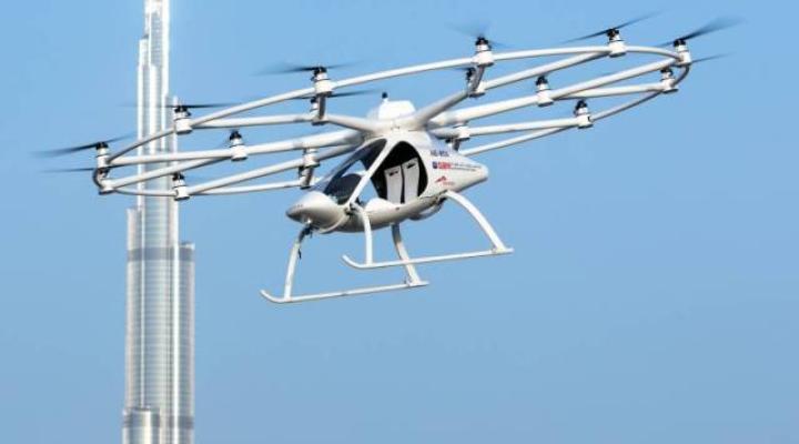 Volocopter 2X eVTOL podczas testów w Dubaju, fot. ainonline.com