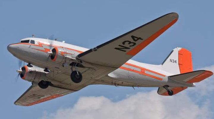 Ostatni należący do FAA DC-3