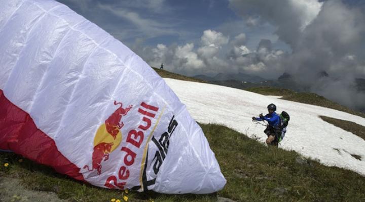 Paweł Faron podczas Red Bull X-Alps 2013