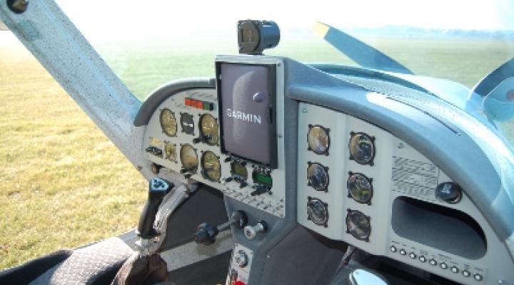 Kokpit samolotu ULM 3X47 NAWIGATOR BB AERO