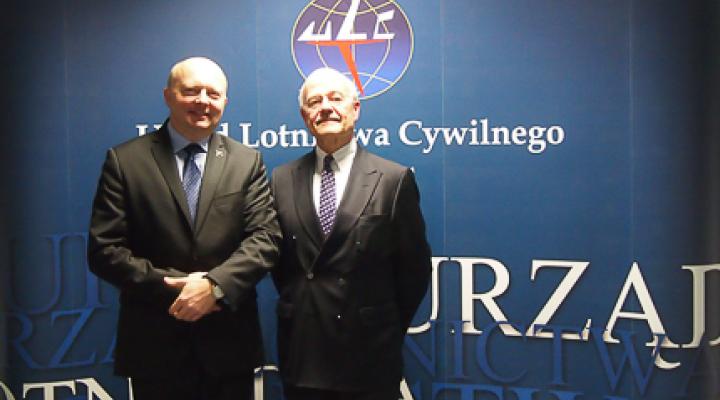 Prezes Piotr Ołowski wraz z Roderick van Dam – Przewodniczący Zespołu Zadaniowego EUROCONTROL ds. „Just Culture”