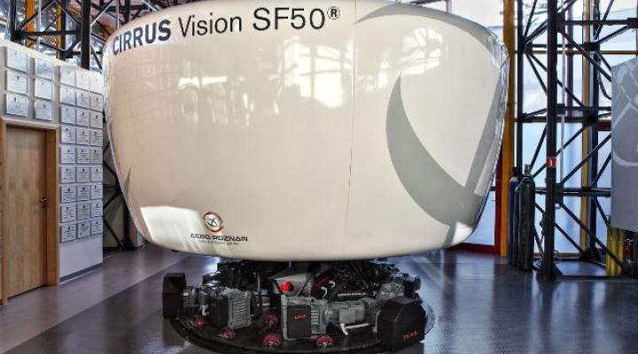 Symulator Cirrus SF50 w AERO POZNAŃ