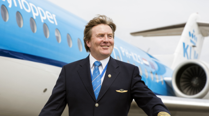 Król Wilhelm-Aleksander drugim pilotem linii lotniczych należących do KLM (fot. nationalpost.com)