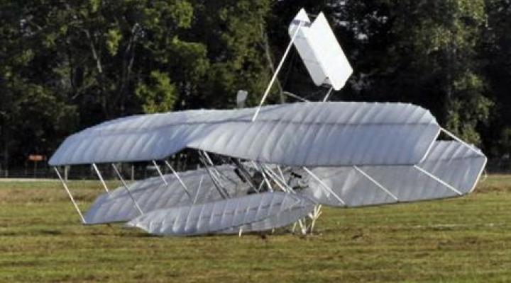 Wypadek repliki Wright Flyer’a III w Dayton w stanie Ohio/ screen z filmu: www.avweb.com