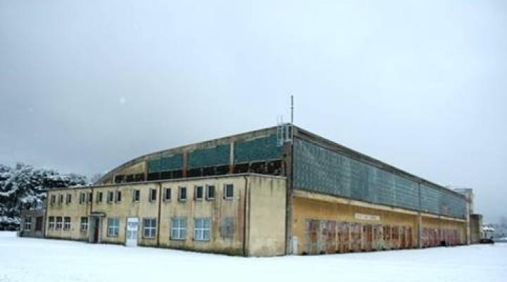 Hangar w Rogowie (Muzeum Oręża Polskiego w Kołobrzegu)