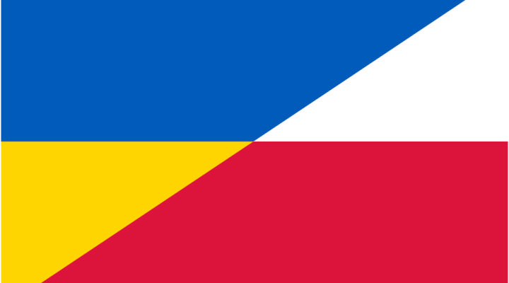Flaga Ukrainy i Polski (fot. ArturM/CC BY-SA 3.0/Wikimedia Commons)