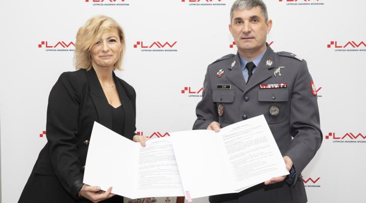 Podpisano porozumienie o współpracy pomiędzy LAW a CSL Technikum Lotniczego w Nagoszewie (fot. LAW)