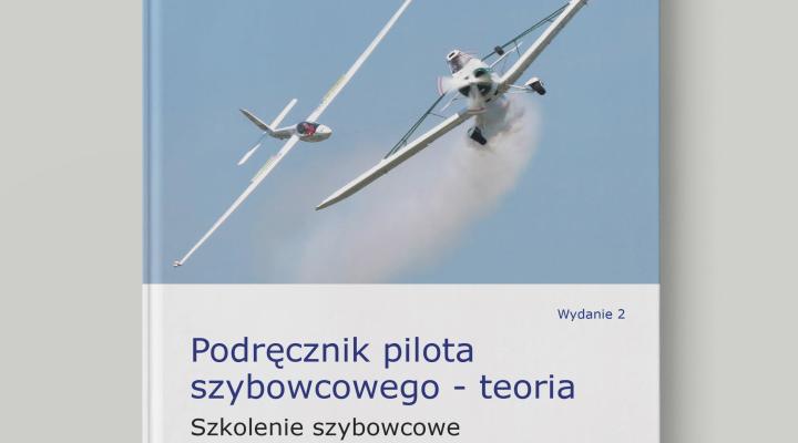 Książkę "Podręcznik pilota szybowcowego - teoria" (fot. Pileus)