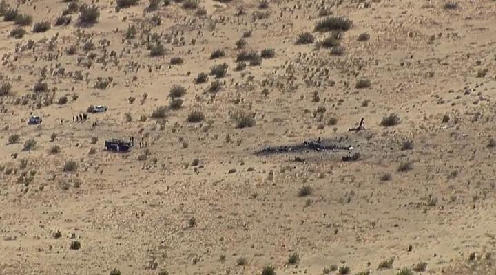 Miejsce katastrofy MV-22B Osprey w stanie Arizona, w pobliżu granicy z Meksykiem (fot. kadr z filmu na Twitterze)