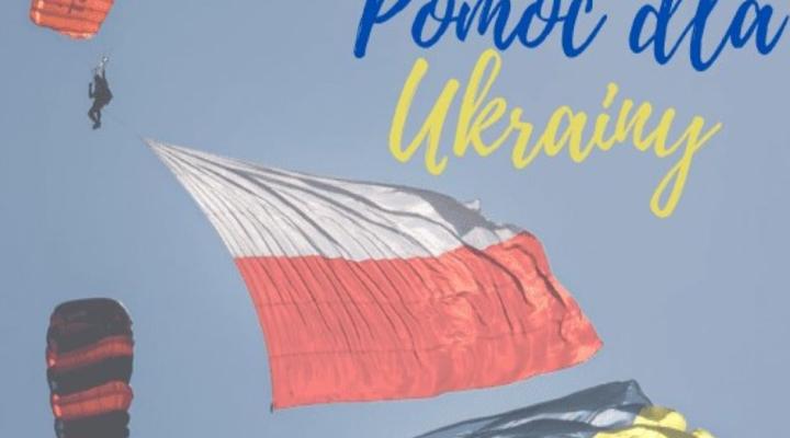 Pomoc dla Ukrainy - spadochrony i flagi (fot. Aeroklub Warszawski)
