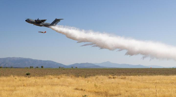 Airbus pomyślnie testuje zestaw strażacki dla A400M (fot. Airbus)