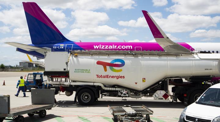 Pierwszy "zielony" lot Wizz Air z częściowym wykorzystaniem zrównoważonego paliwa lotniczego (SAF) (fot. Wizz Air, Thierry Perre)