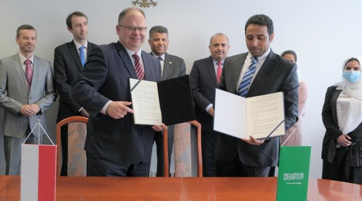 Podpisano umowę między Rządem Rzeczypospolitej Polskiej a Rządem Królestwa Arabii Saudyjskiej o komunikacji lotniczej (fot. ULC)