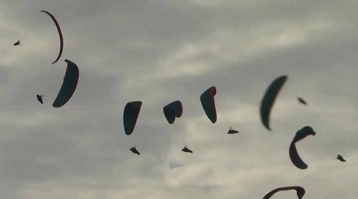 Przebieg trzeciego wingovera podczas lotu paralotni NOVA Mentor 6 M nad Zalewem Paczkowskim (fot. organizator szkolenia)