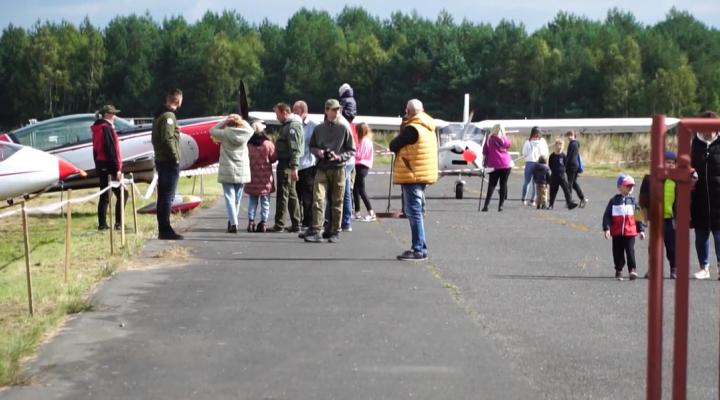 Lotnicze Podsumowanie Lata Aeroklubu Koszalińskiego (fot. kadr z filmu na youtube.com)